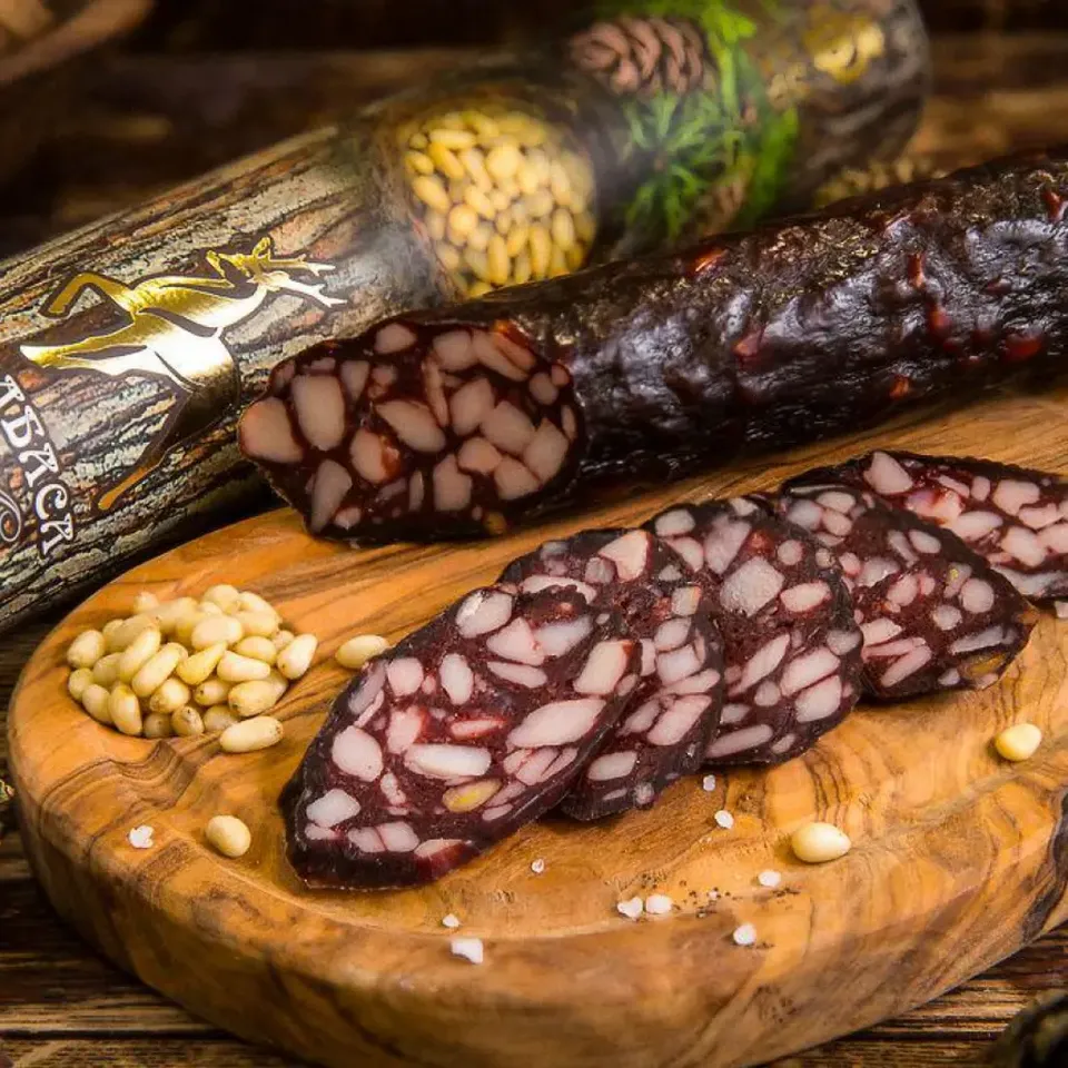 Колбаса из мяса Косули сырокопчёная с кедровыми орехами