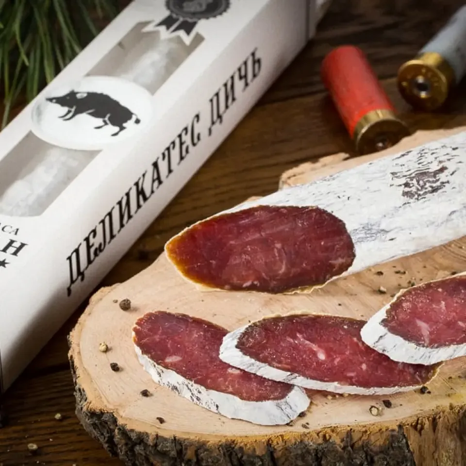 Колбаса из мяса Кабана сырокопчёная в имитации плесени